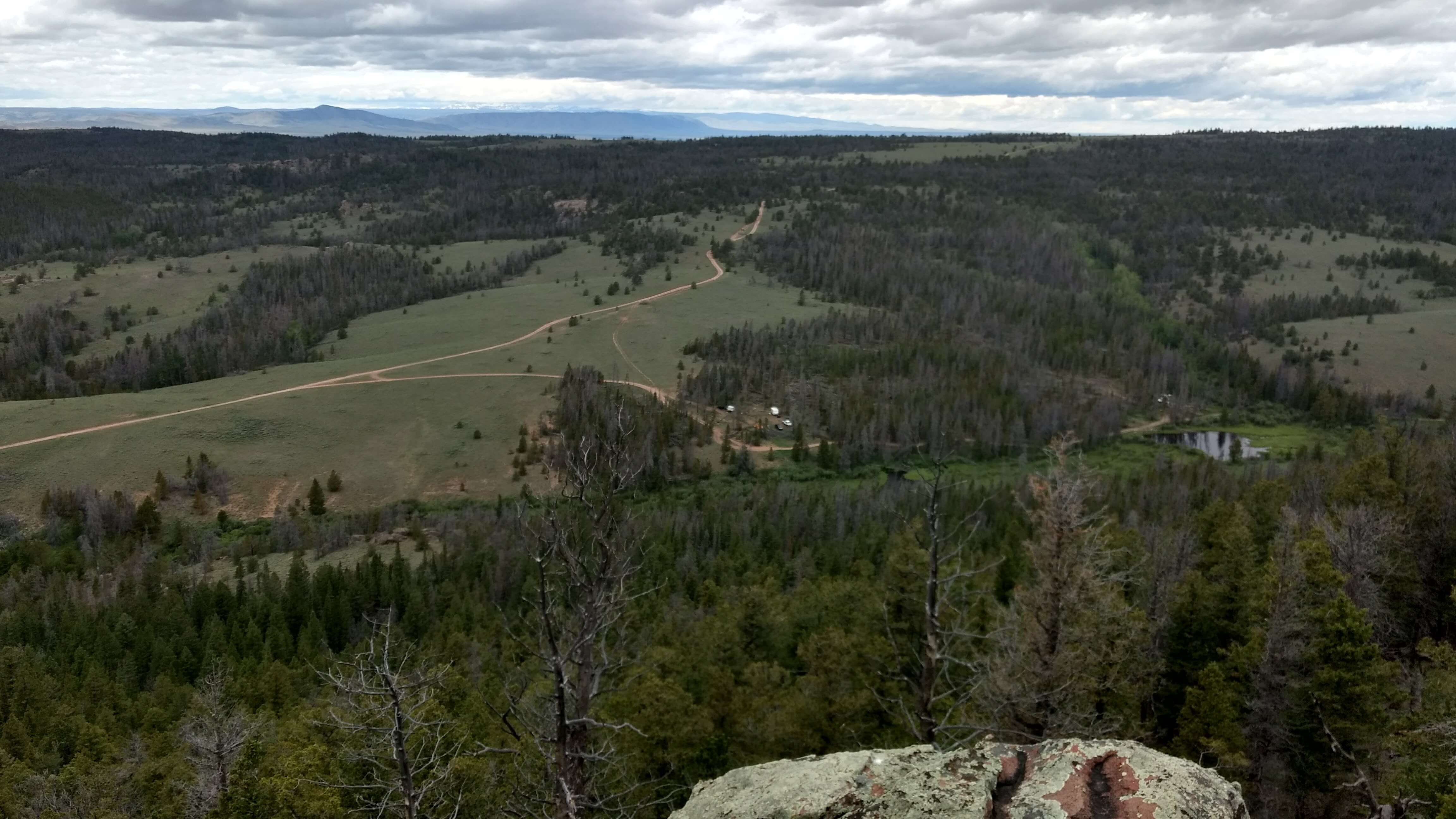Breathtaking mountain camping view in Colorado
